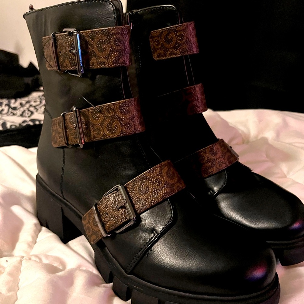 Brand New , Never Worn Black GUESS boots